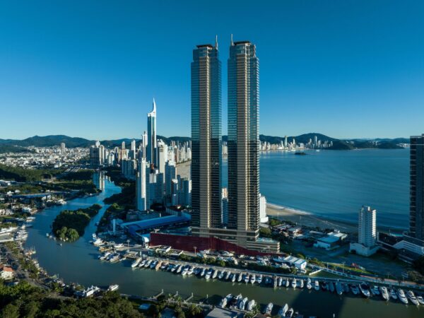 Apartamento no Edifício Yachthouse