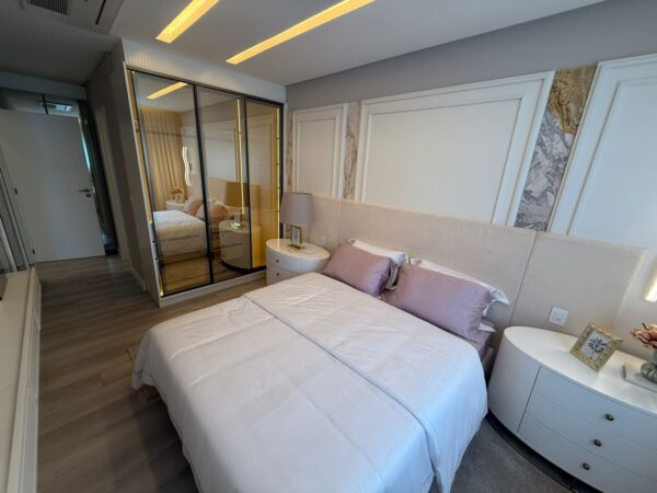 Apto à venda no Olimpia Residence em Balneário Camboriú