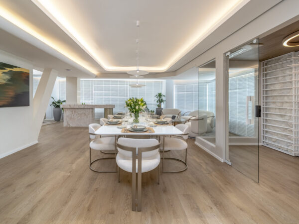 Theiss Heim Cobertura Decorada à Venda