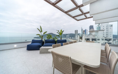 Theiss Heim Cobertura Balneário Camboriú Frente Mar