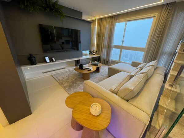 Hamptons Village Cobertura Duplex Decorado à Venda